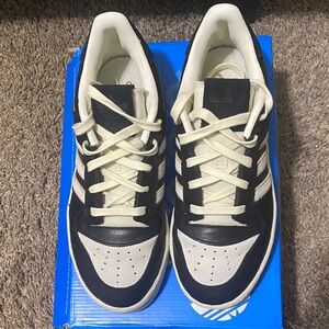 Adidas Women's Black and Cream Sneakers